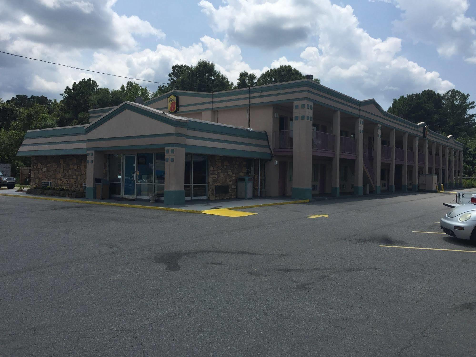 Super 8 By Wyndham Durham/University Area Nc Exterior foto